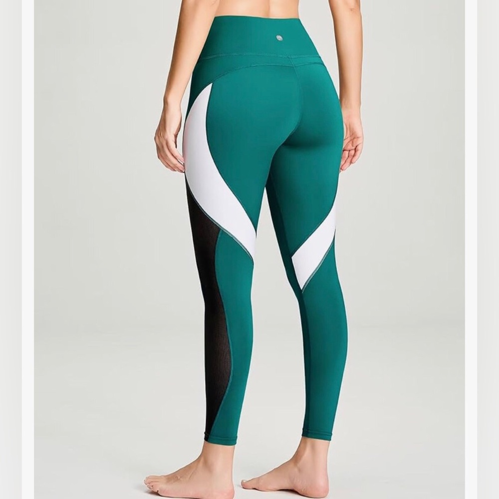 Buttery-Soft Shaping Leggings (Size Small)